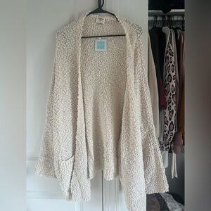 *NWT* Hayden Cream Textured Cardigan
